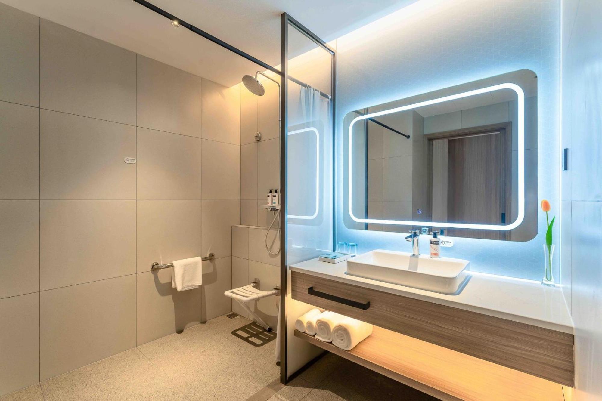 Holiday Inn Express Hangzhou Airport By Ihg Екстер'єр фото